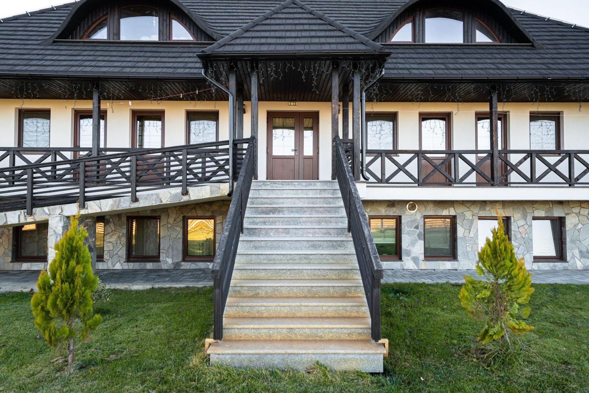 Hotel Casa Andra à Siret Extérieur photo